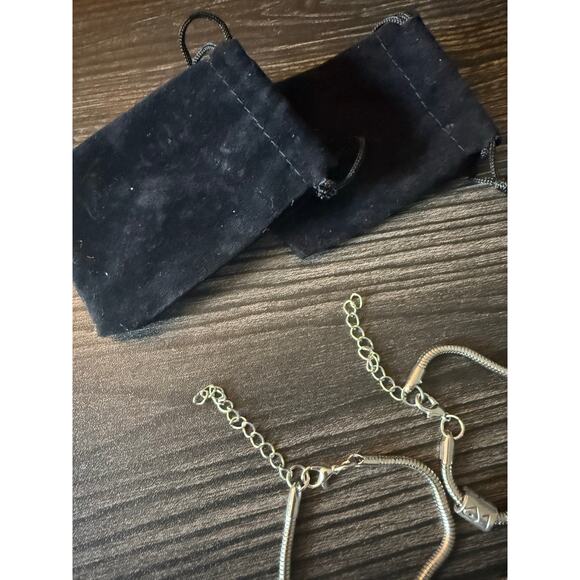 NWT Lilo & Stitch Charm Bracelet Bundle - Picture 3 of 6